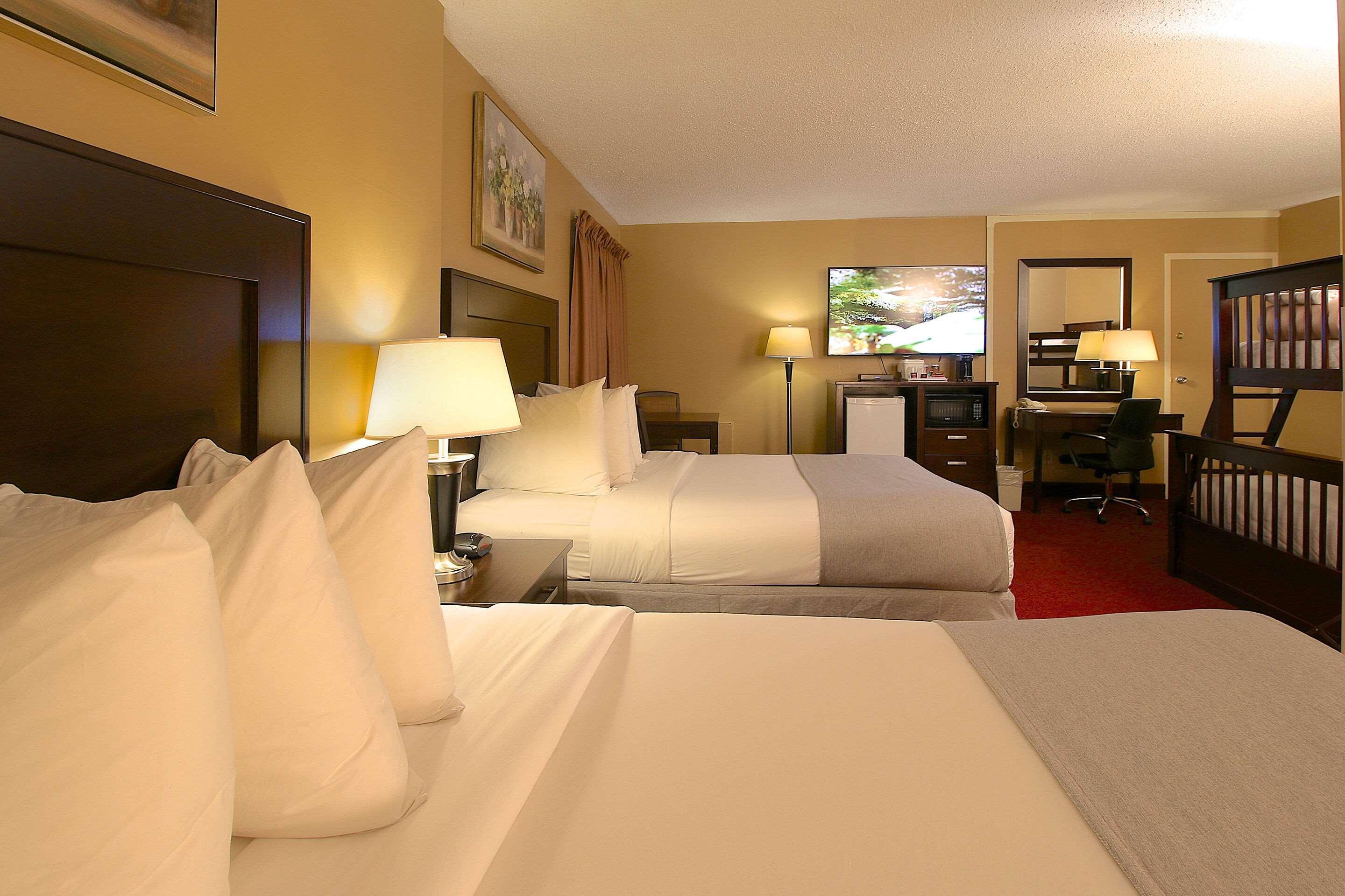 Clarion Pointe Hotel Medicine Hat Exterior foto