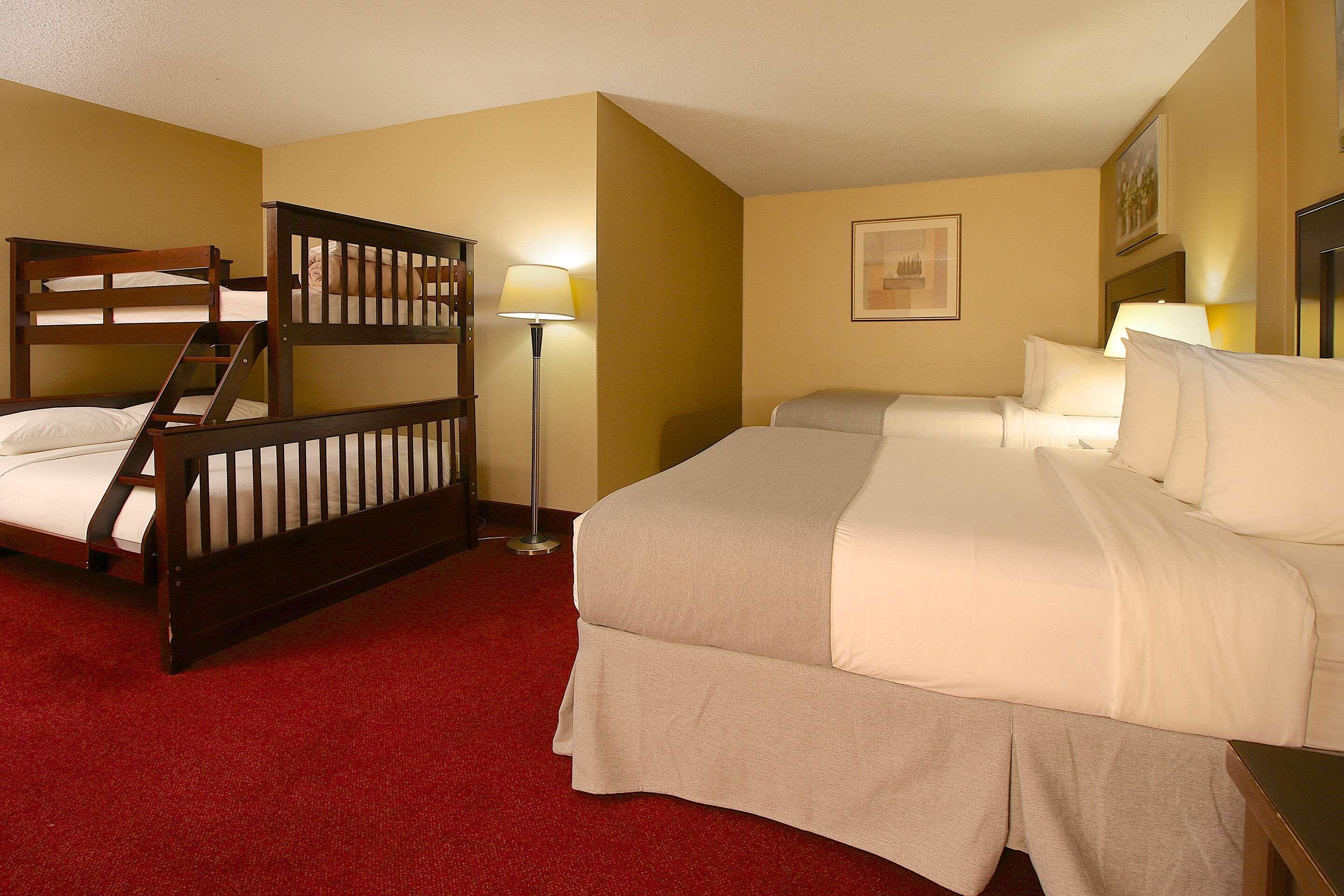 Clarion Pointe Hotel Medicine Hat Exterior foto