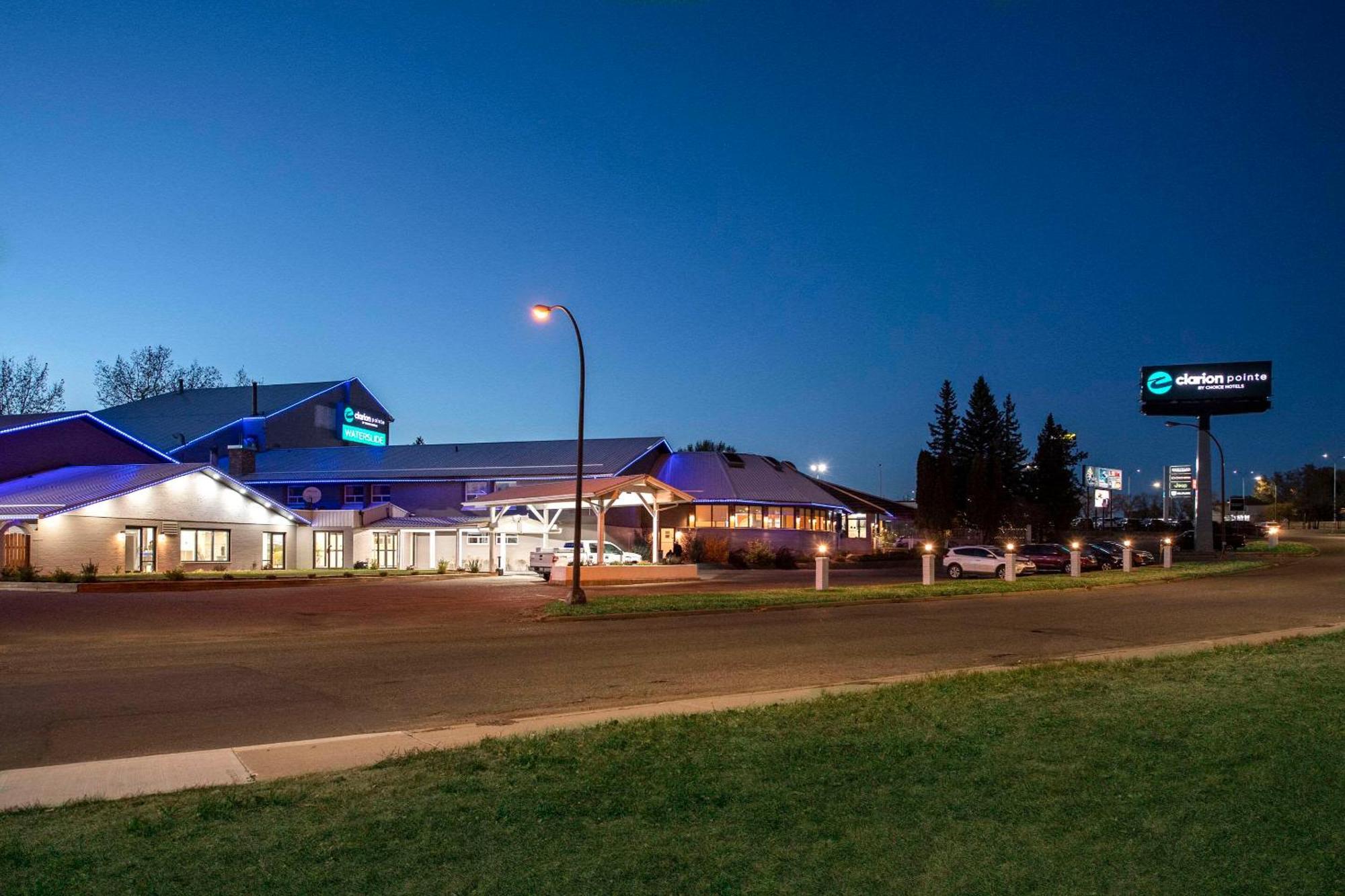 Clarion Pointe Hotel Medicine Hat Exterior foto